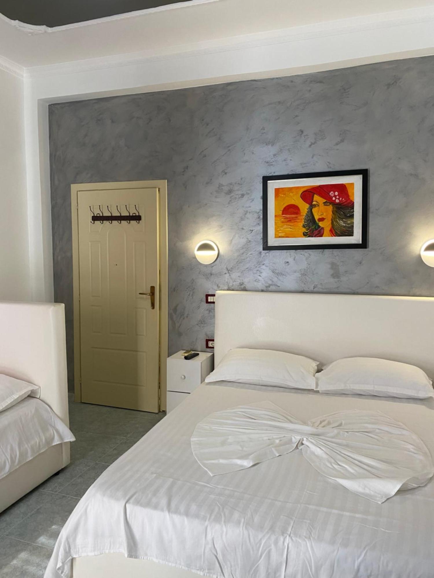 Bliss Boutique Hotel Durrës Exteriör bild