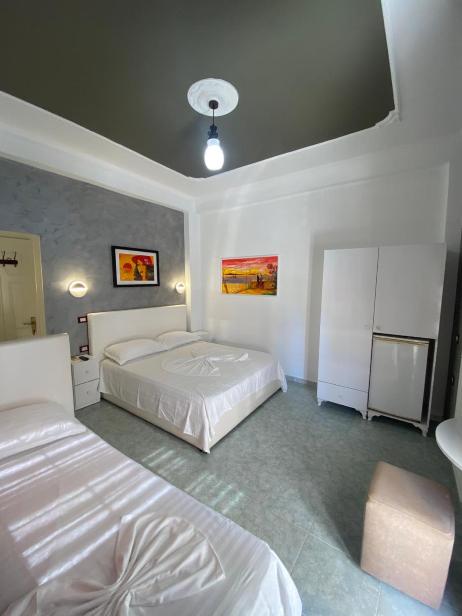 Bliss Boutique Hotel Durrës Exteriör bild