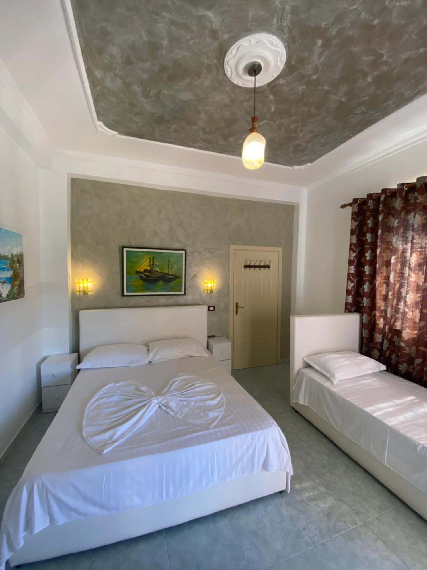 Bliss Boutique Hotel Durrës Exteriör bild