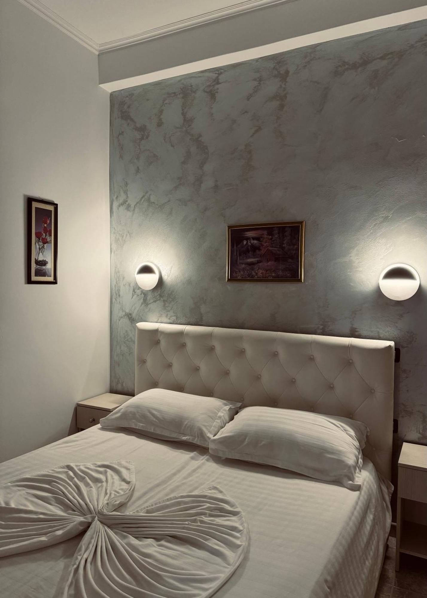 Bliss Boutique Hotel Durrës Exteriör bild