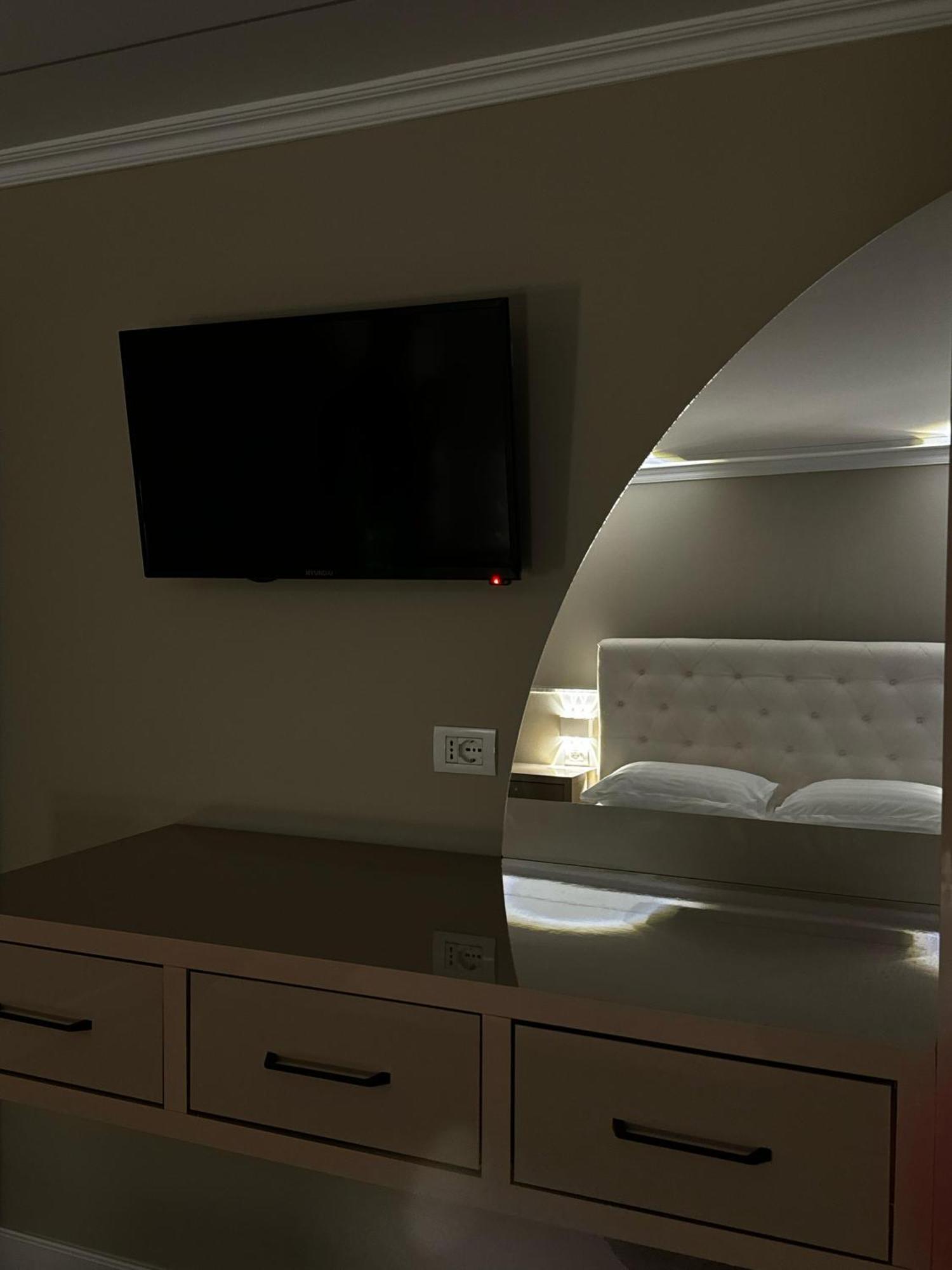 Bliss Boutique Hotel Durrës Exteriör bild