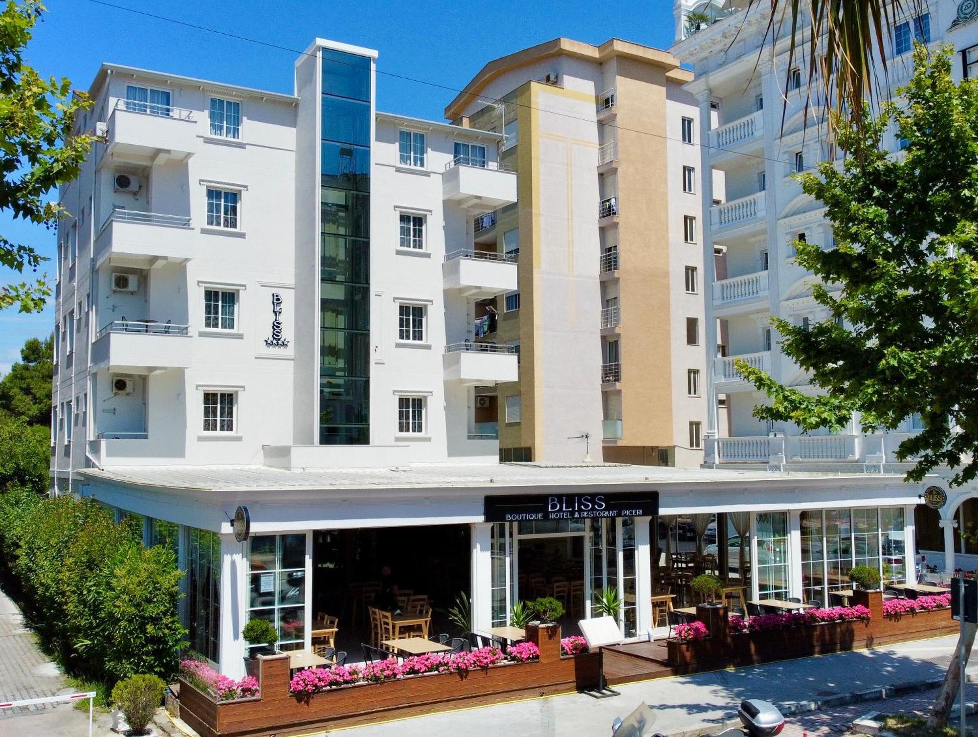 Bliss Boutique Hotel Durrës Exteriör bild